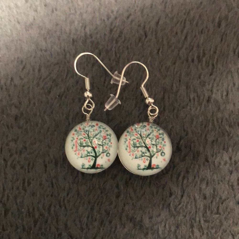 Earnings 💕 SALE 3 for $20 💕